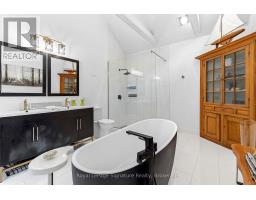 Sunroom - 103 Green Point Road, Tiny, ON L9M2H7 Photo 6
