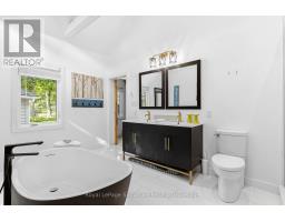 Bathroom - 103 Green Point Road, Tiny, ON L9M2H7 Photo 8