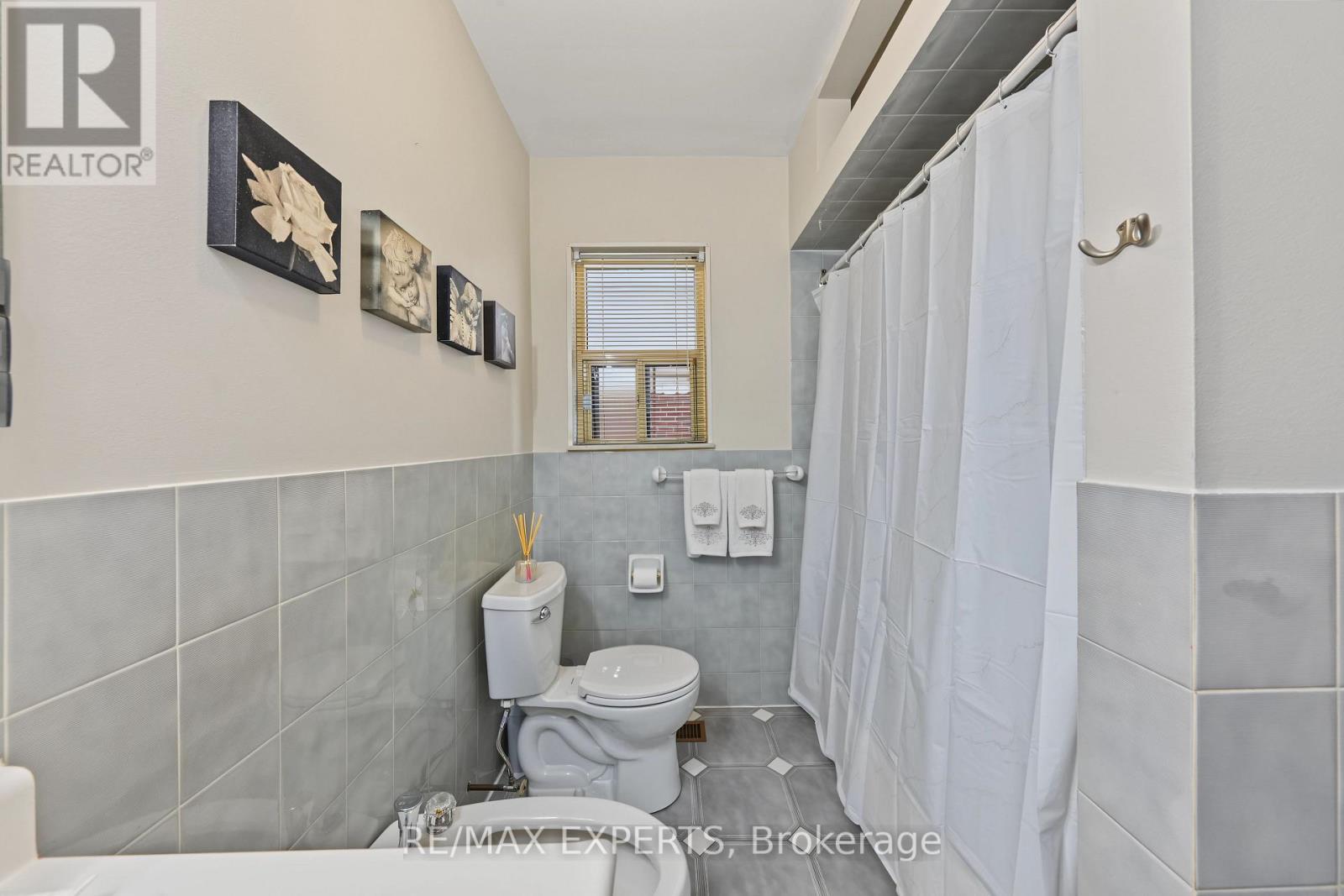 129 SULTANA AVENUE - 28