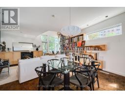 Laundry room - 61 Seaton Street, Toronto, ON M5A2T2 Photo 6