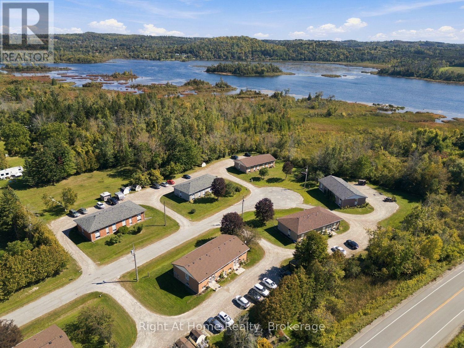 #C 103 Rita Crescent, Kawartha Lakes (Omemee), Ontario, K0L2W0, Kawartha Lakes (Omemee), Ontario — photo 2 of 5