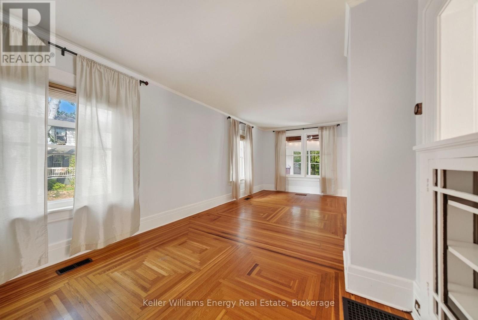 3 DOWNES AVENUE - 14