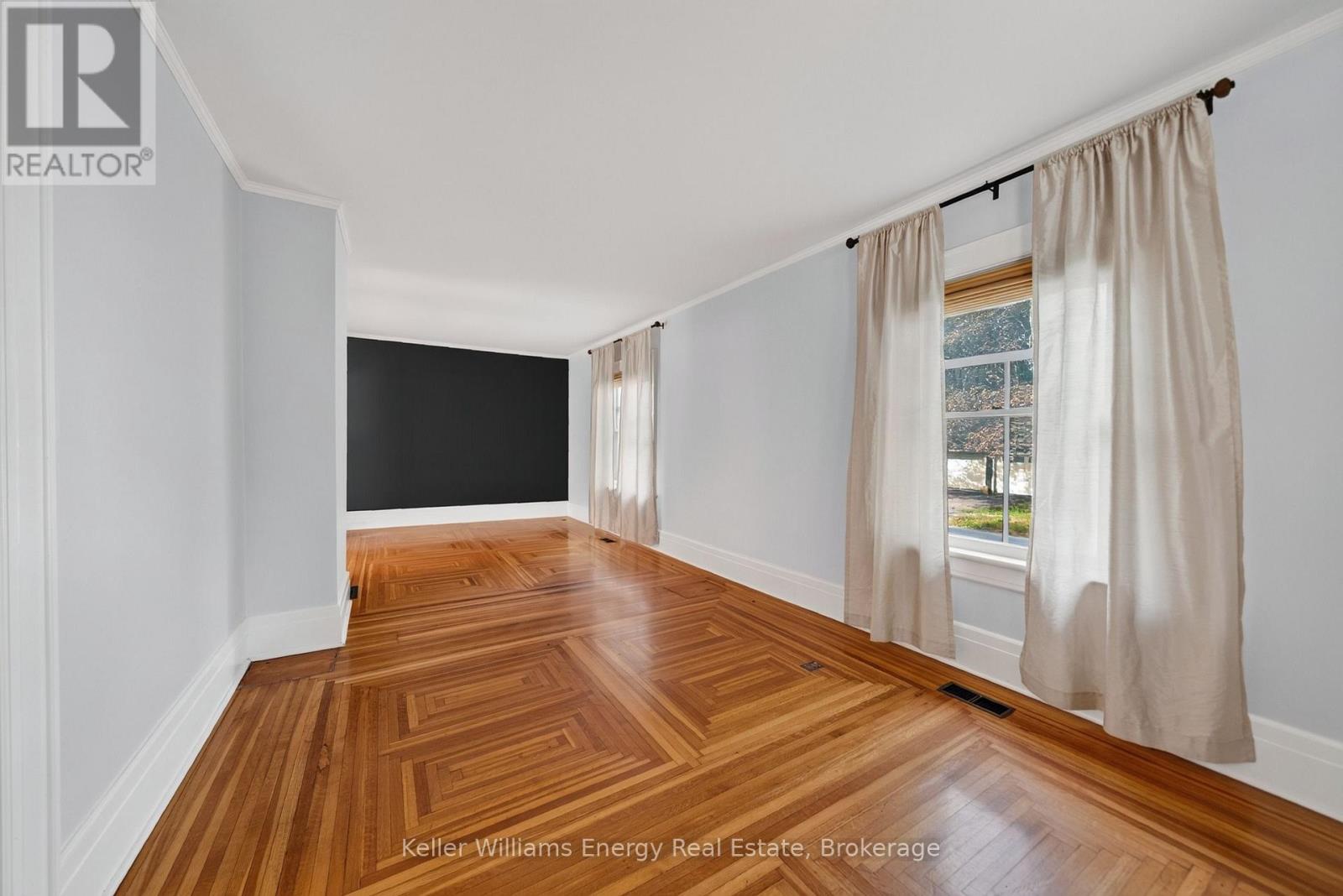 3 DOWNES AVENUE - 2