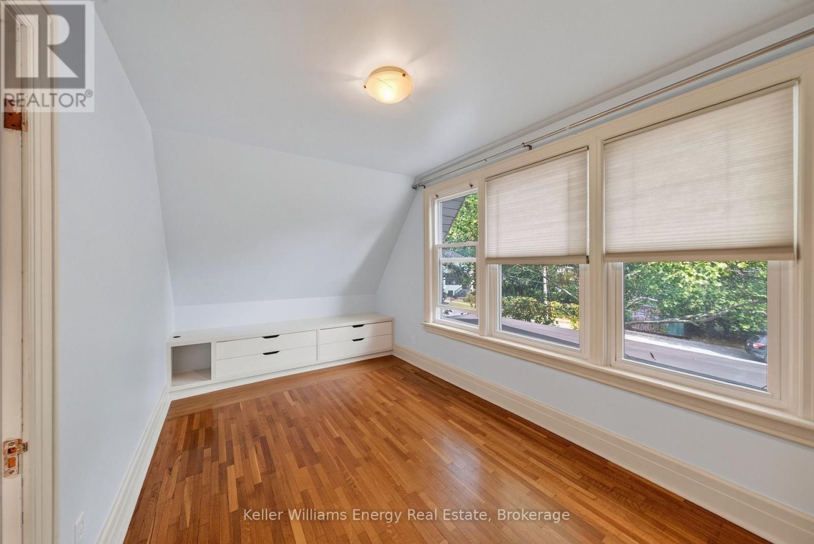 3 DOWNES AVENUE - 30