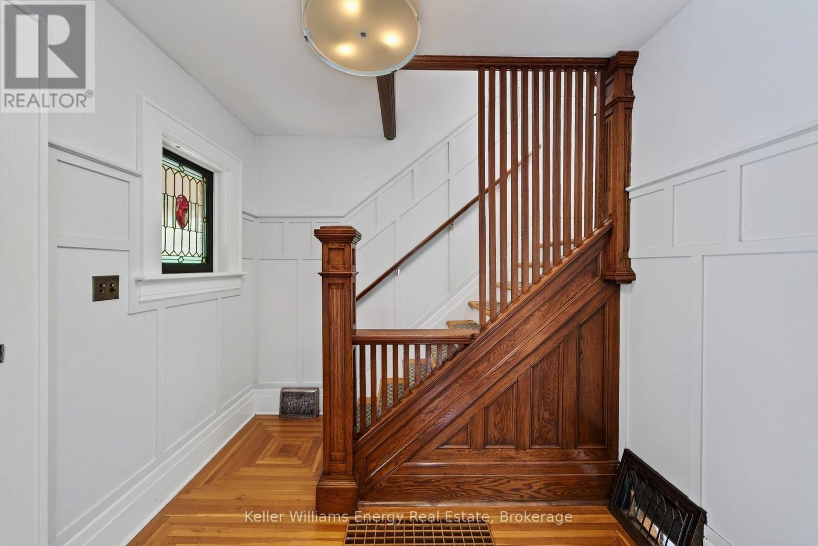3 DOWNES AVENUE - 8