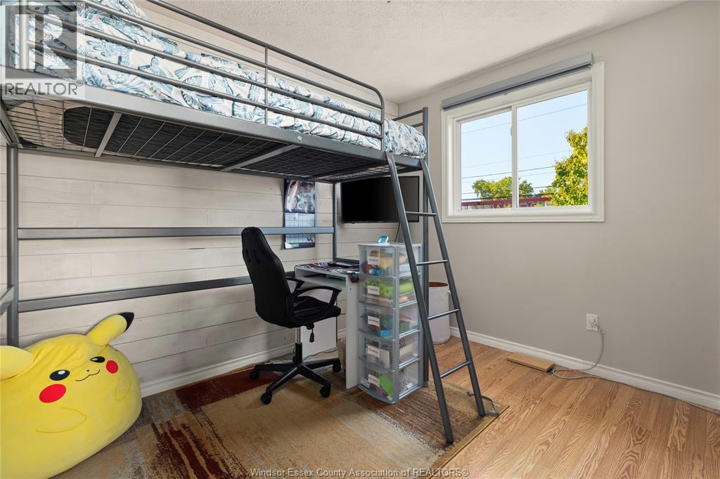 3985 ACORN CRESCENT - 16
