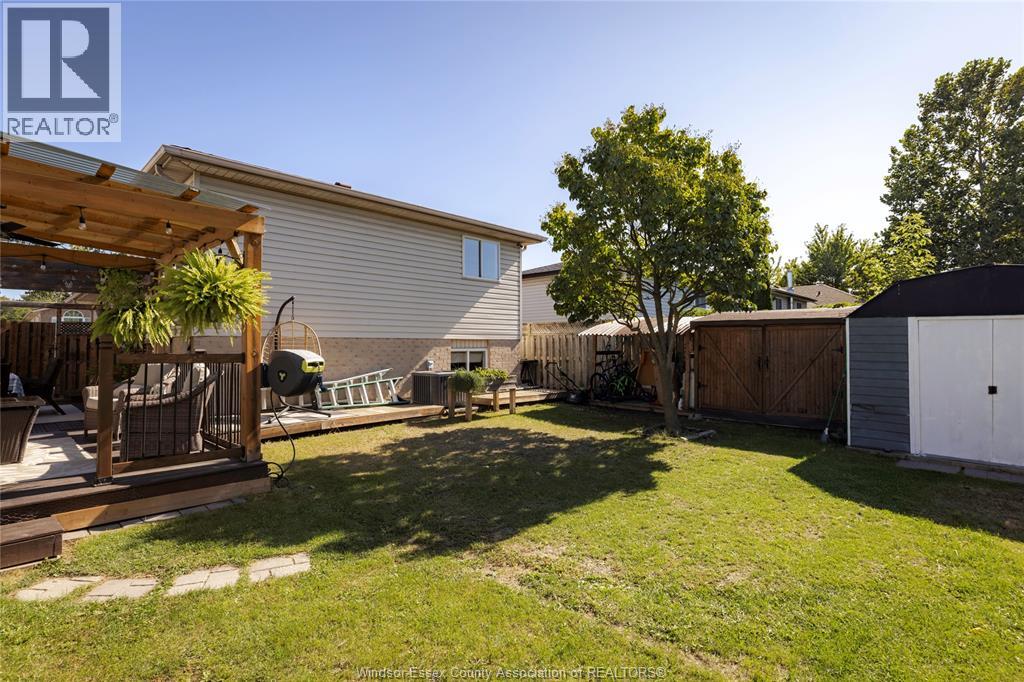3985 ACORN CRESCENT - 23