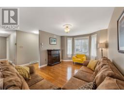 86 Hollyberry Drive thumbnail 12