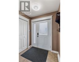 86 Hollyberry Drive thumbnail 2