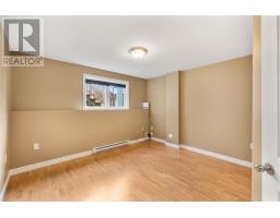 86 Hollyberry Drive thumbnail 20