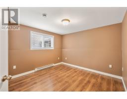 86 Hollyberry Drive thumbnail 21