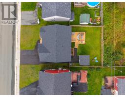 86 Hollyberry Drive thumbnail 37