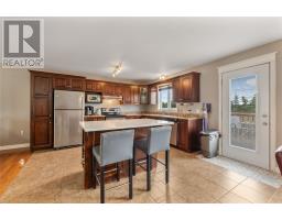 86 Hollyberry Drive thumbnail 6