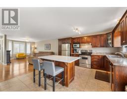 86 Hollyberry Drive thumbnail 7