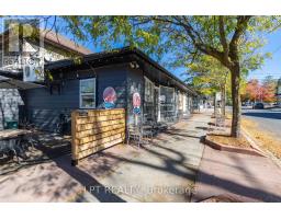 104 & 105 - 928 Lake Drive E, Georgina, ON L0E1L0 Photo 6