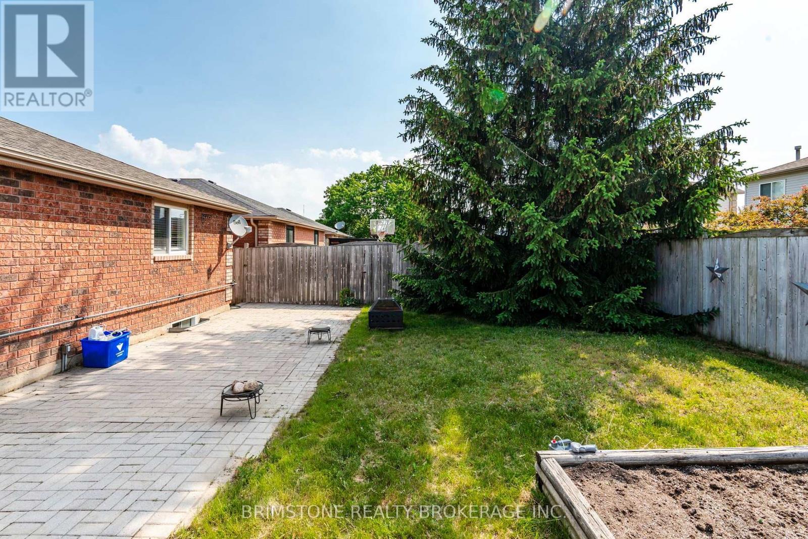 9 HOLLY MEADOW ROAD - Image 38