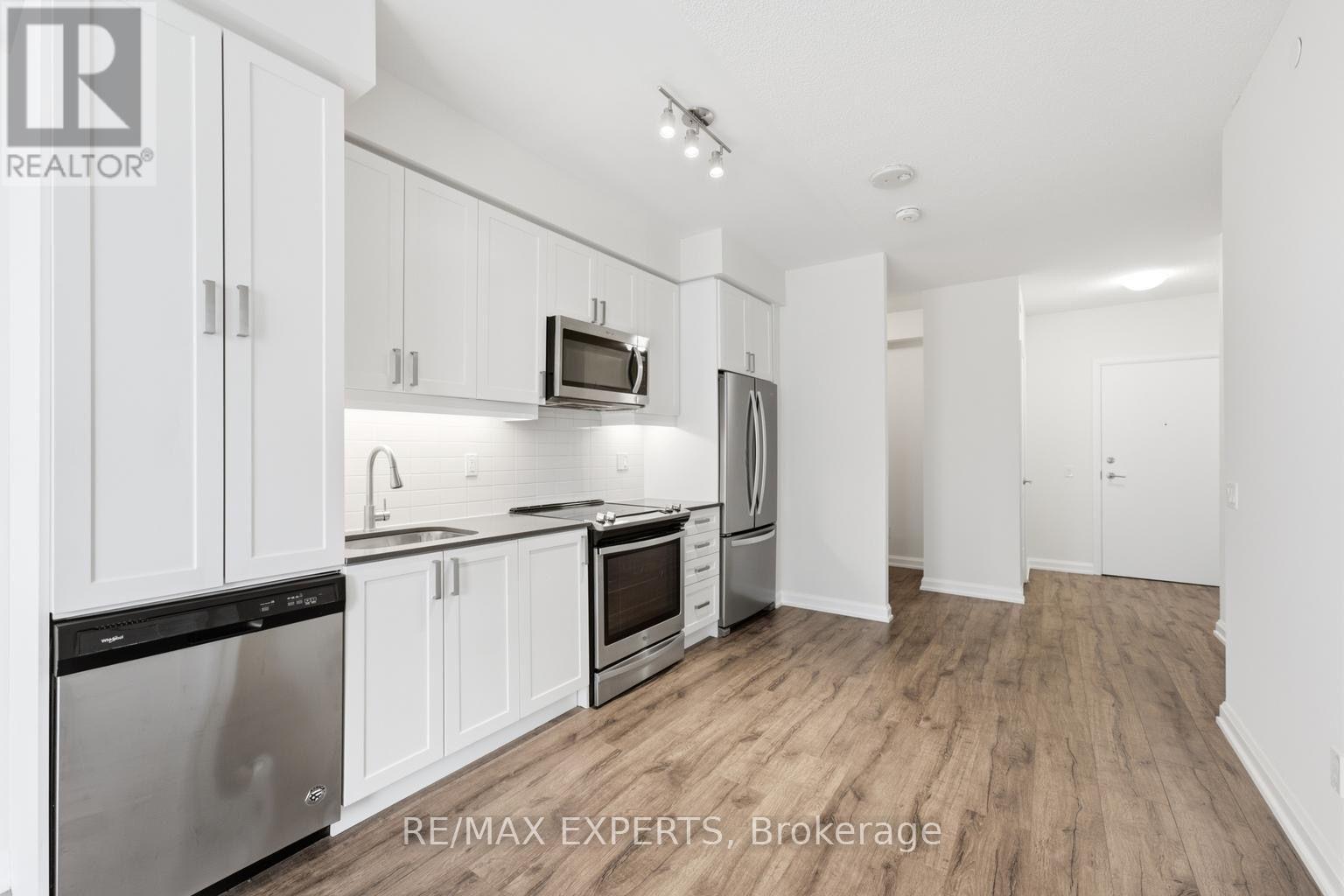 7895 Jane Street — photo 8