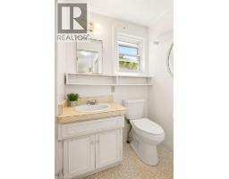 351 Craigleith Drive, Waterloo, ON N2L5B5 Photo 25