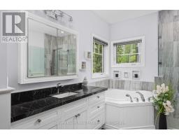 1059 Bona Vista Road, Lake Of Bays, ON P1H2J3 Photo 22