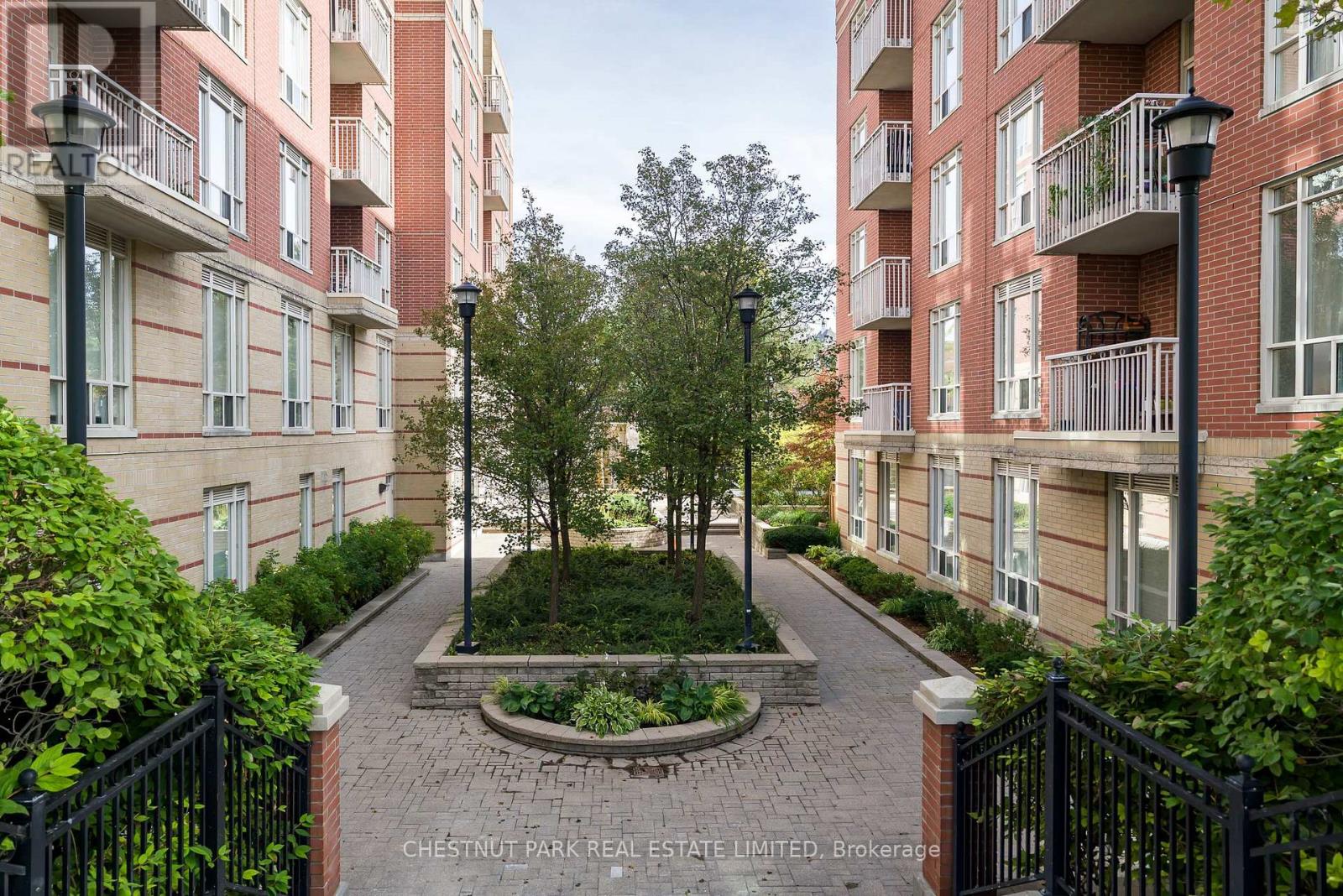 #115 455 ROSEWELL AVENUE - Image 24