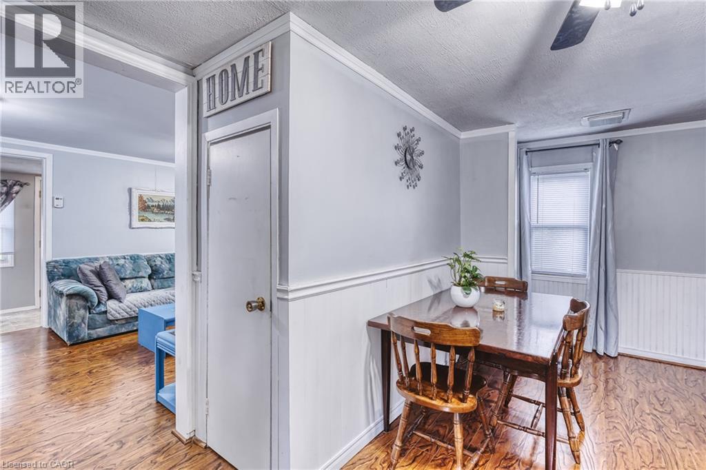 395 EDWARD Avenue N - 13