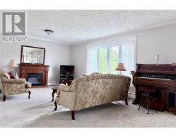 5 Elizabeth Avenue thumbnail 10