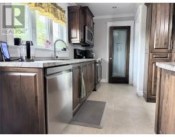 5 Elizabeth Avenue thumbnail 15