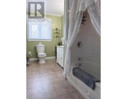 5 Elizabeth Avenue thumbnail 24