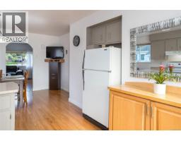 3155 Earl Grey St, Saanich, BC V9A1X1 Photo 14
