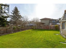 3155 Earl Grey St, Saanich, BC V9A1X1 Photo 36