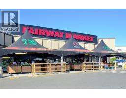 3155 Earl Grey St, Saanich, BC V9A1X1 Photo 46