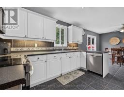 Kitchen - 312 Beech Street, Lucan Biddulph, ON N0M2J0 Photo 11