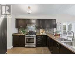 Laundry room - 911 Foxcreek Road, London North, ON N6G0H1 Photo 15