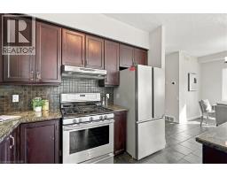 Kitchen - 430 Mountain Laurel Crescent, Kitchener, ON N2E4B4 Photo 12