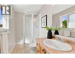 430 Mountain Laurel Crescent, Kitchener, ON N2E4B4 Photo 31