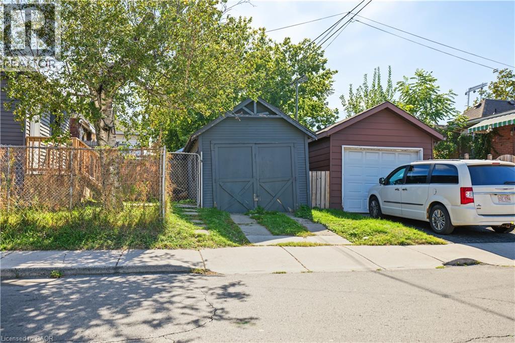 145 GAGE Avenue N - Image 46