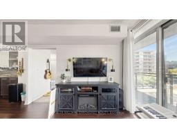 539 - 8 Telegram Mews, Toronto, ON M5V3Z5 Photo 9