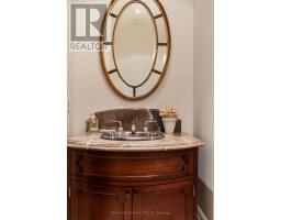 250 Forest Hill Road, Toronto, ON M5P2N5 Photo 19
