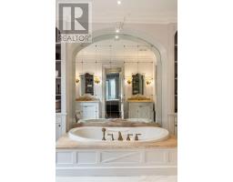 250 Forest Hill Road, Toronto, ON M5P2N5 Photo 24