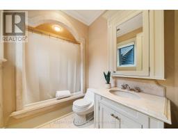250 Forest Hill Road, Toronto, ON M5P2N5 Photo 31