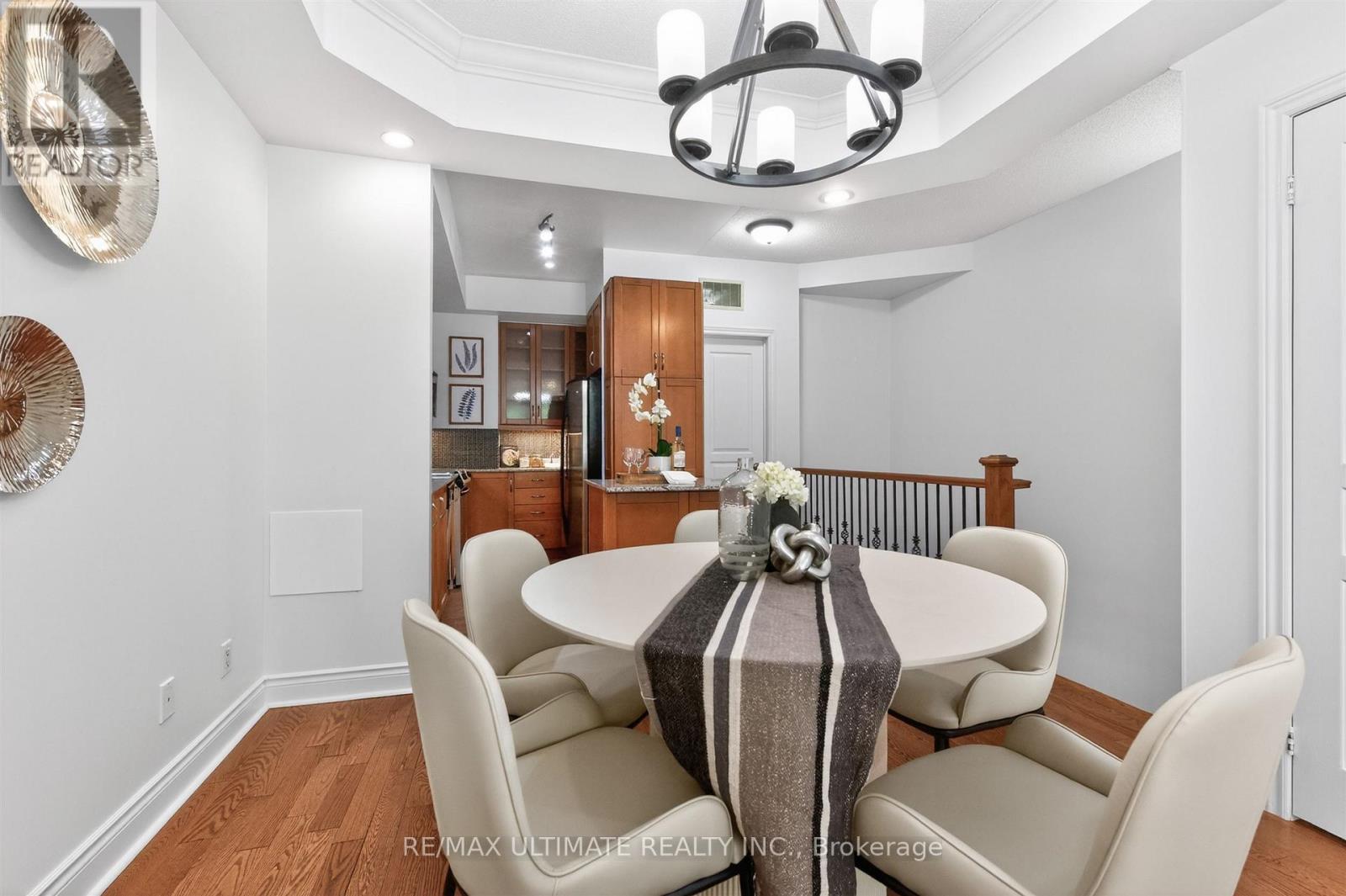 #4 70 BYNG AVENUE - 10