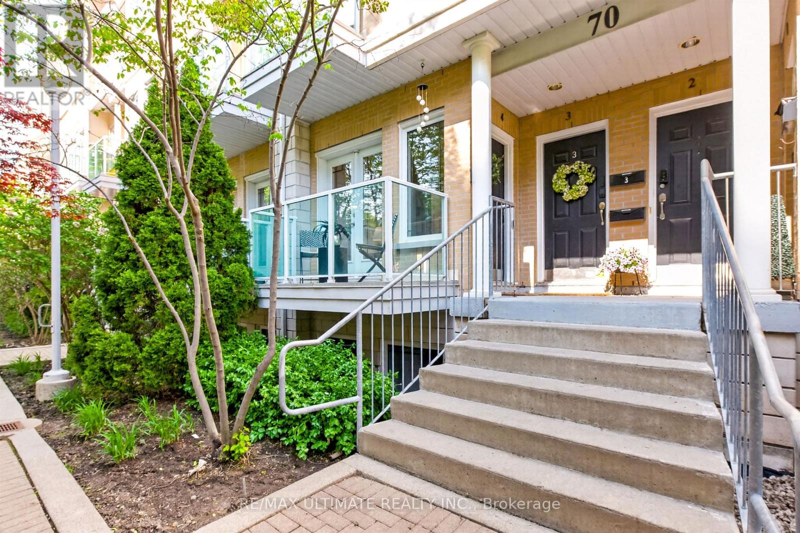 Photo of 4 - 70 BYNG AVENUE