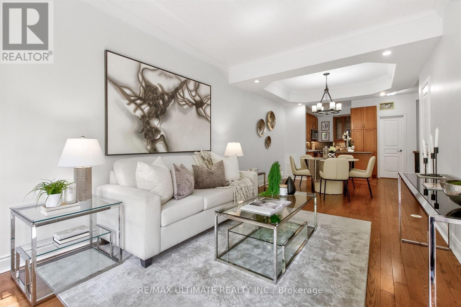 #4 70 BYNG AVENUE - 5
