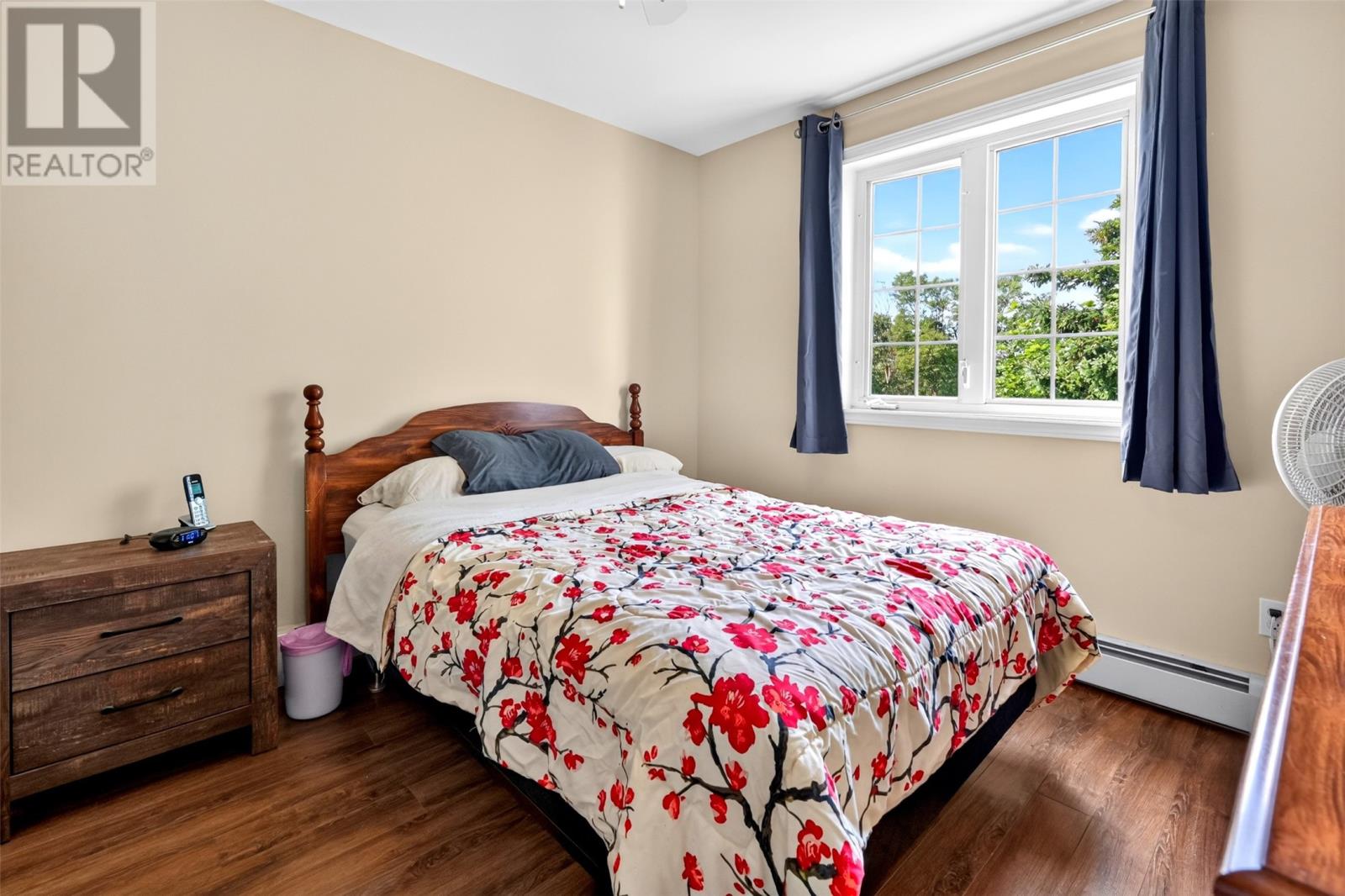 4 Parade Street - 13