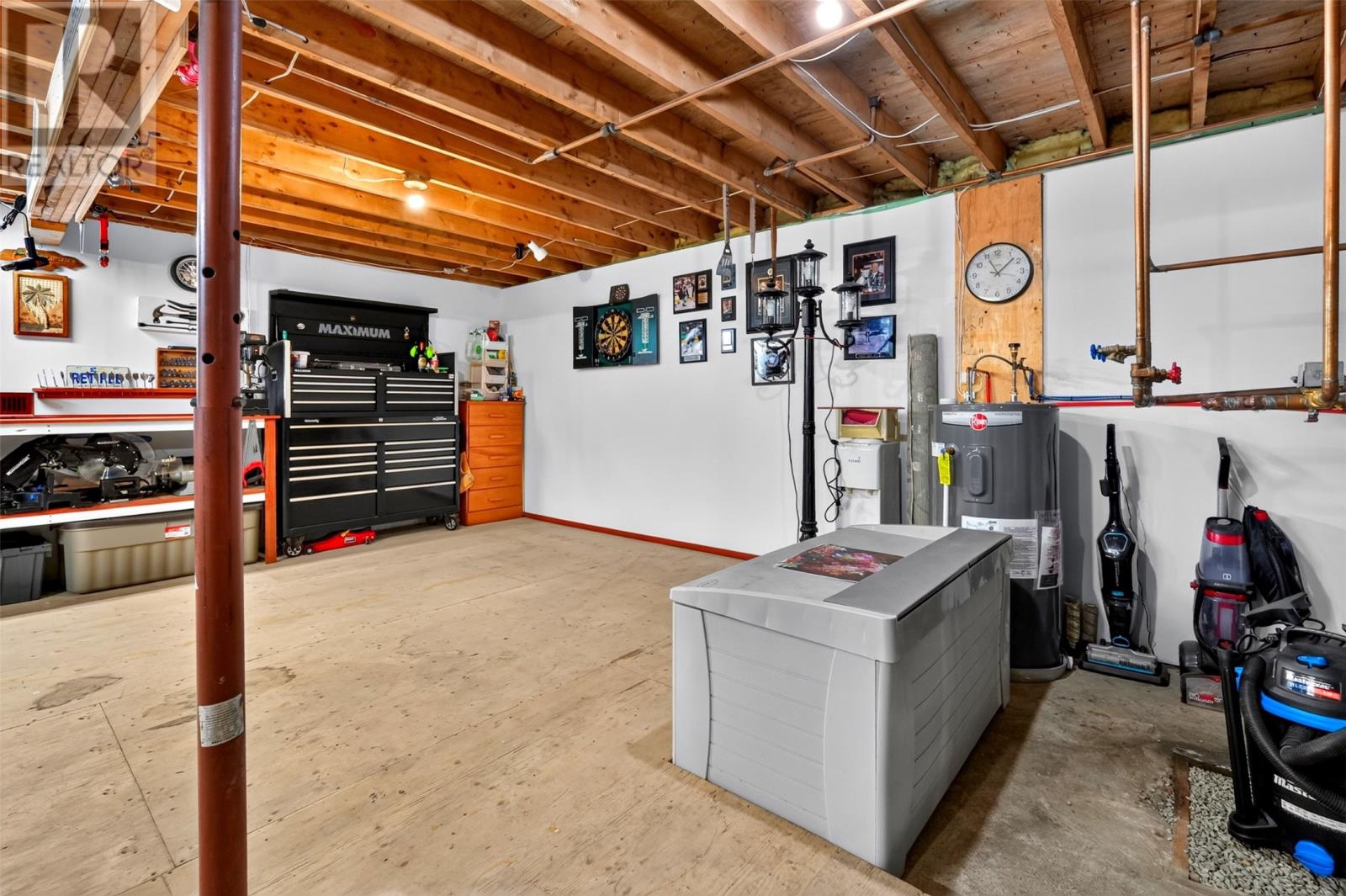 4 Parade Street - 23