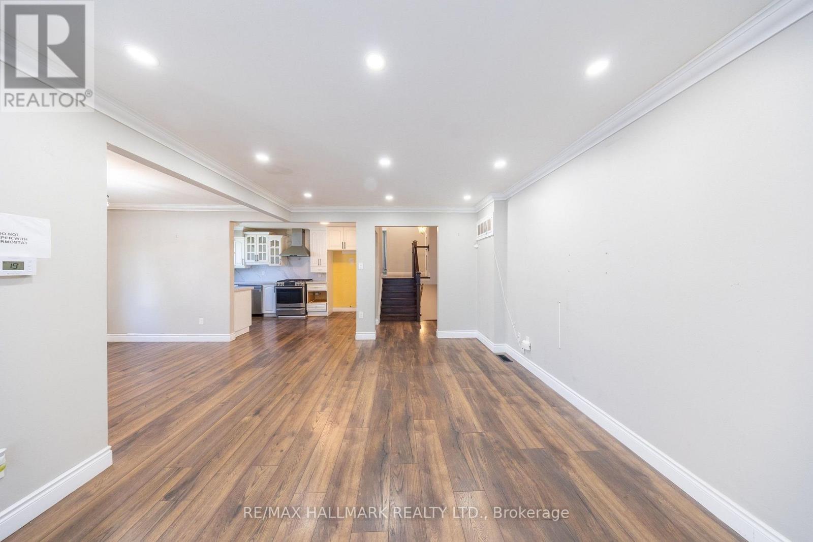 109 THICKSON ROAD S - 10