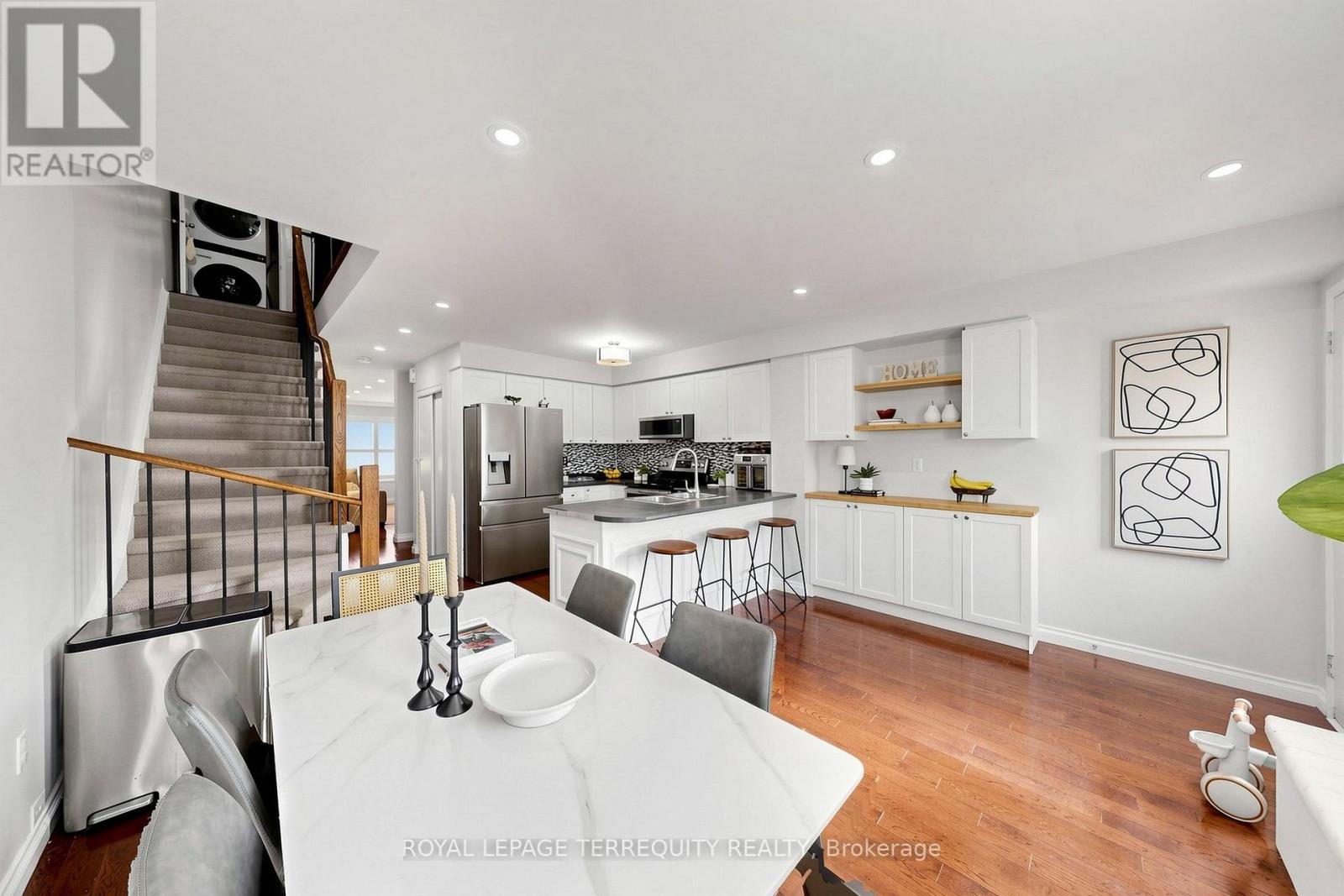 #50 735 SHEPPARD AVENUE - 20