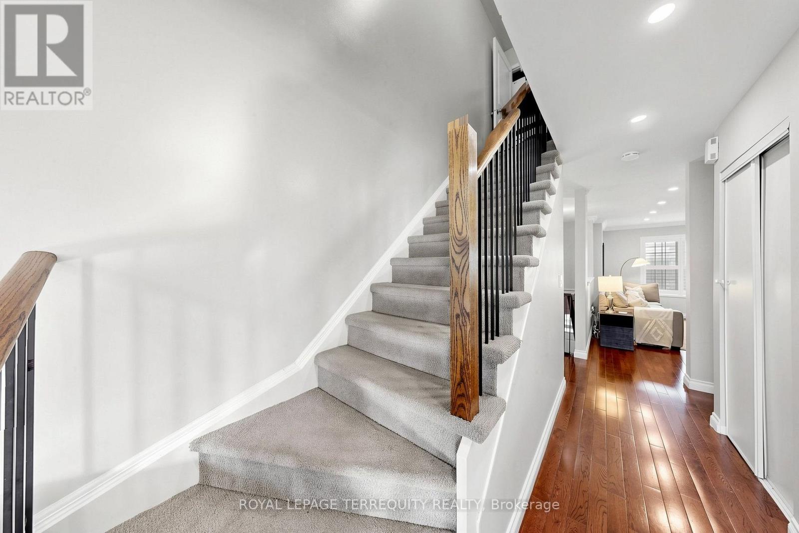 #50 735 SHEPPARD AVENUE - 23