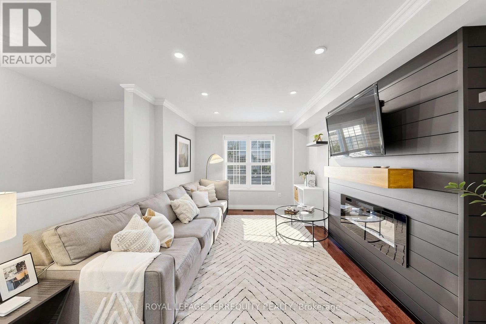 #50 735 SHEPPARD AVENUE - 6