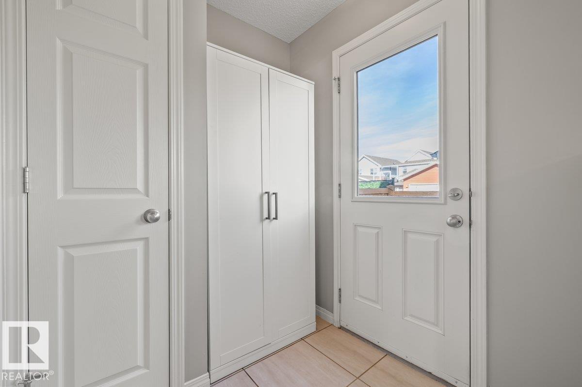 6906 23 AV SW - Image 14